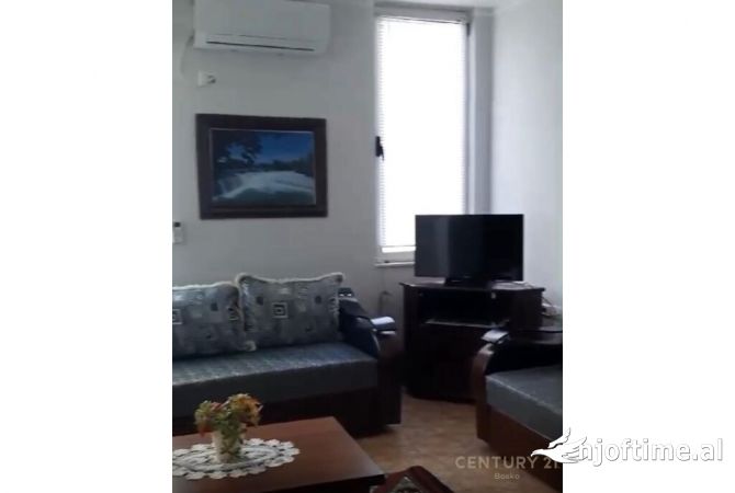 Shtepi me qera 1+1 ne Tirane - 550 Euro