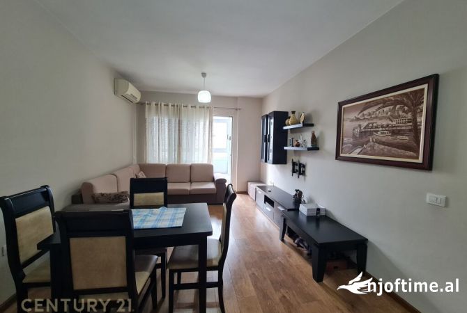 Shtepi me qera 2+1 ne Tirane - 450 Euro