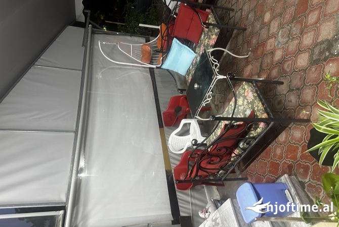 Ambient biznesi me qera 2+1 ne Tirane - 1,500 Euro