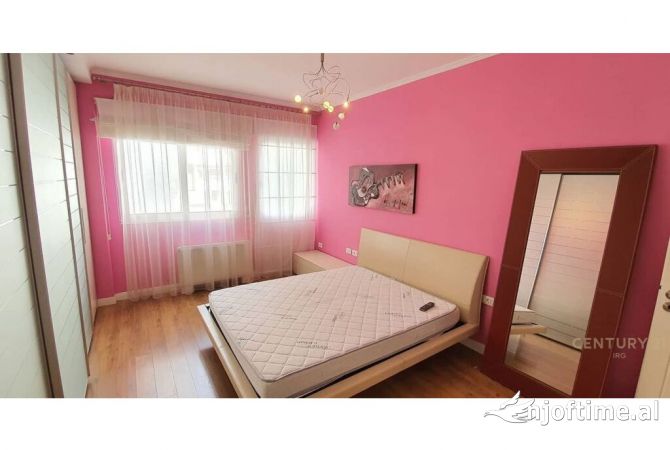 Shtepi me qera 2+1 ne Tirane - 750 Euro