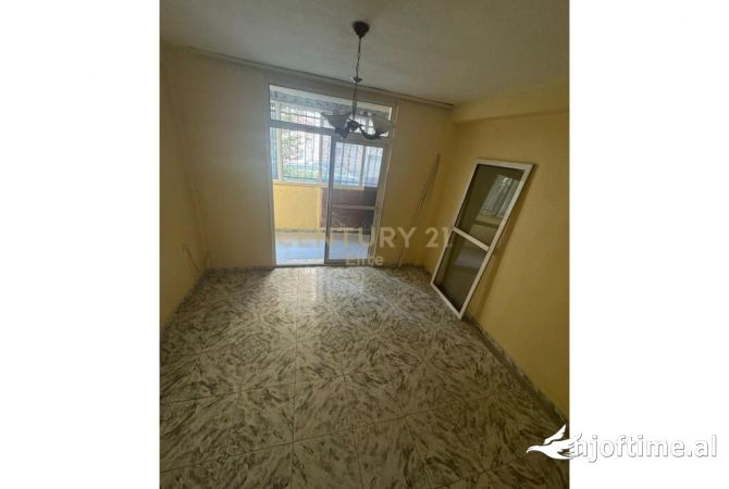 Shtepi ne shitje 1+1 ne Tirane - 109,000 Euro