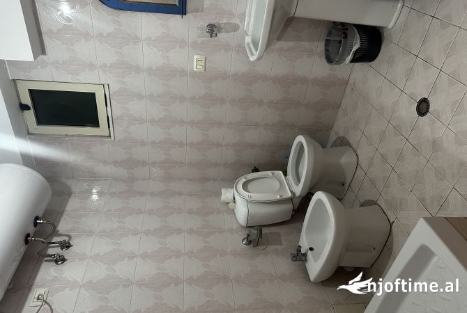 Shtepi me qera Apartament ne Tirane, 1+1, Mobilimi E mobiluar, Pagesa 550  Euro.