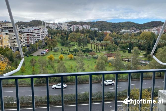 Shtepi me qera 2+1 ne Tirane - 650 Euro