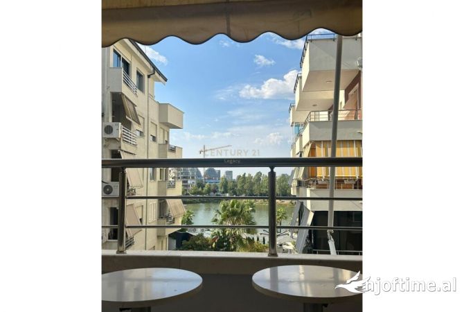 Shtepi me qera 3+1 ne Tirane - 800 Euro