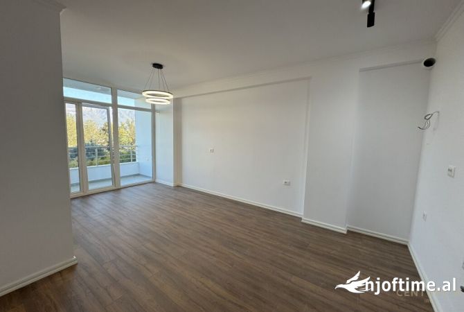 Shtepi ne shitje 1+1 ne Tirane - 120,000 Euro