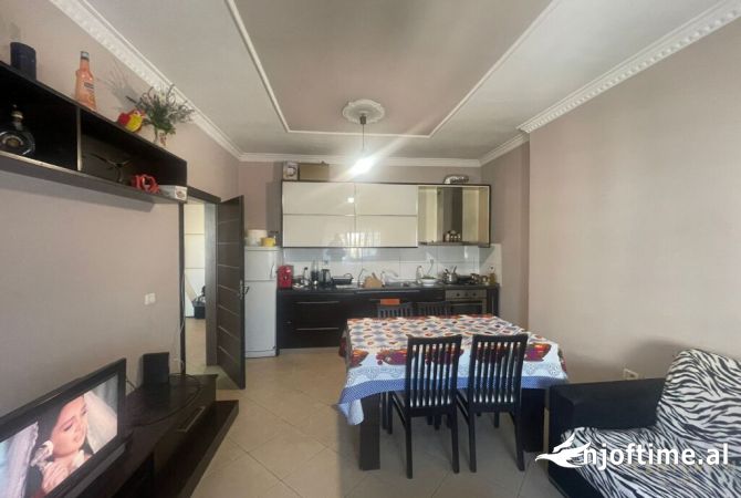 Shtepi ne shitje 3+1 ne Tirane - 128,000 Euro