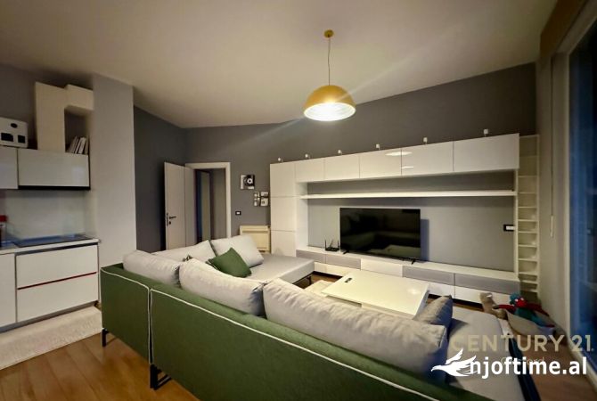 Shtepi me qera 2+1 ne Tirane - 800 Euro
