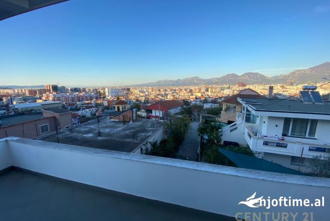 Shtepi me qera 2+1 ne Tirane - 450 Euro