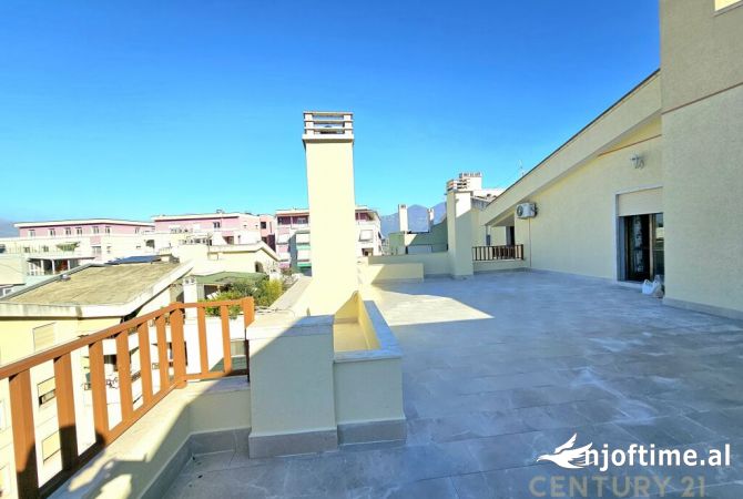 Shtepi me qera 2+1 ne Tirane - 800 Euro