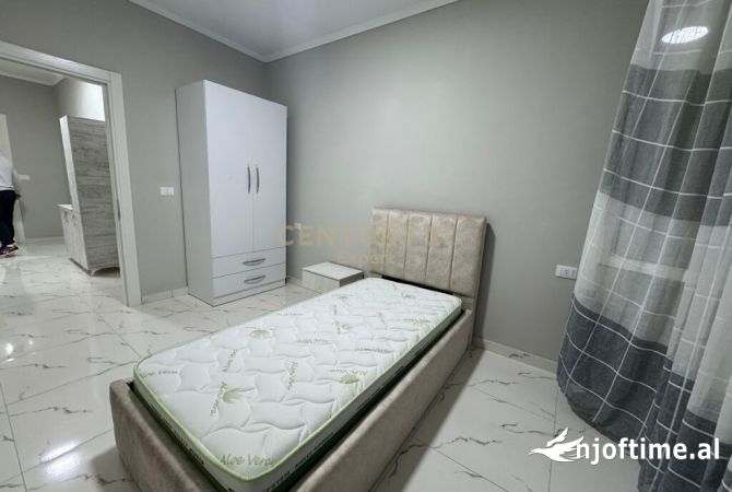 Shtepi me qera 2+1 ne Tirane - 400 Euro