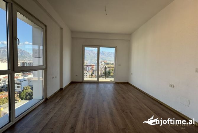 Shtepi ne shitje Apartament ne Tirane, 2+1, Mobilimi Bosh, pa mobiluar, Pagesa 157,000  Euro.