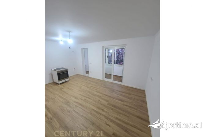 Shtepi ne shitje 1+1 ne Tirane - 120,000 Euro