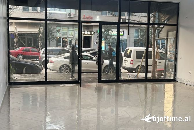 Ambient biznesi me qera 1+1 ne Tirane - 1,000 Euro