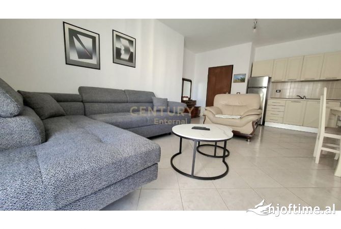 Shtepi me qera 2+1 ne Tirane - 500 Euro