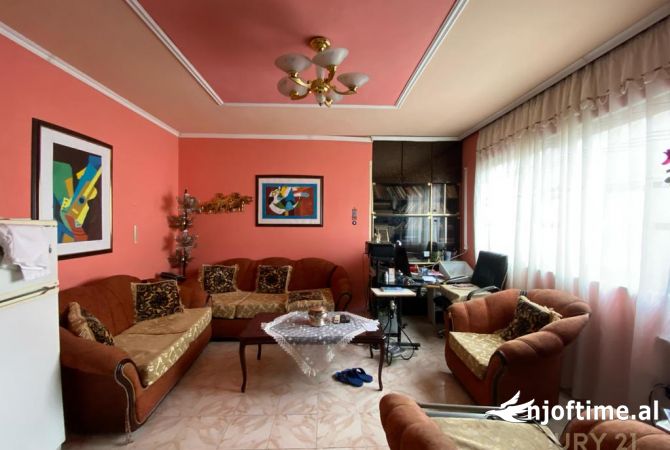 Shtepi ne shitje 1+1 ne Tirane - 100,000 Euro