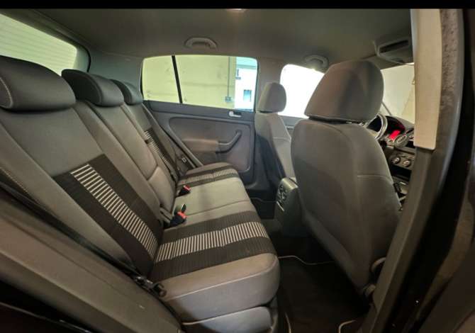 Jepen makina me qera nga 3 dit e lart cmimet ndryshojn ne varesi te kohes te marrjes te automjetit