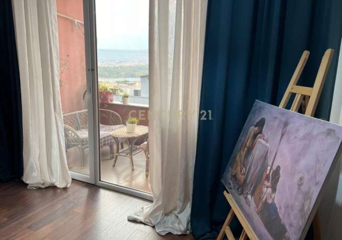 Shtepi ne shitje 2+1 ne Tirane - 180,000 Euro