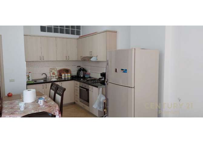 Shtepi ne shitje 1+1 ne Tirane - 90,000 Euro