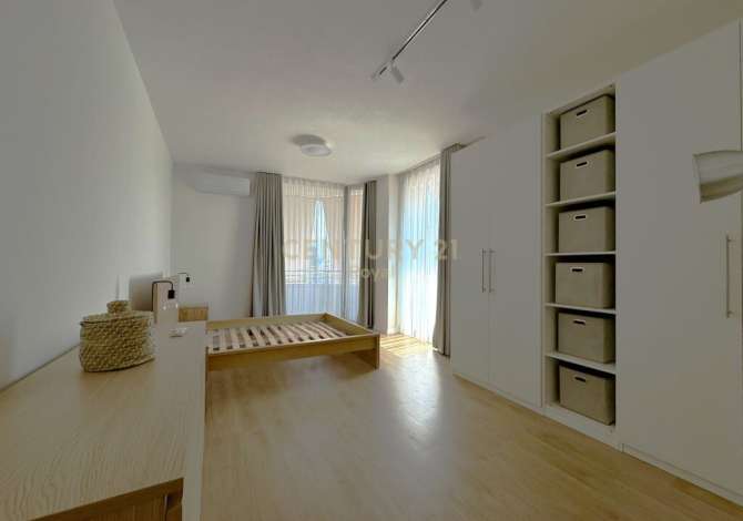 Shtepi me qera 3+1 ne Tirane - 1,200 Euro