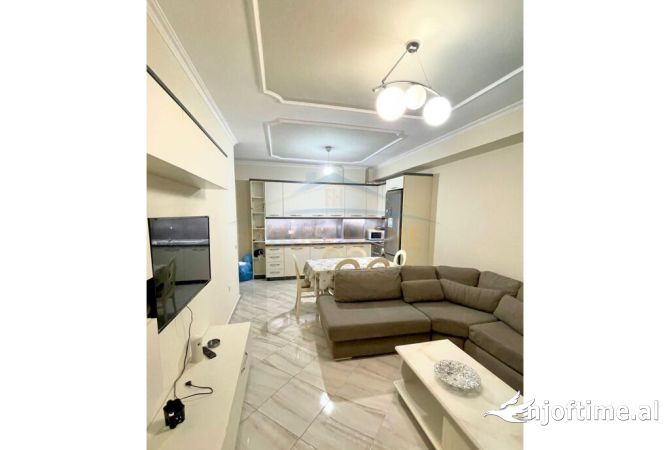 Shtepi me qera 1+1 ne Tirane - 600 Euro