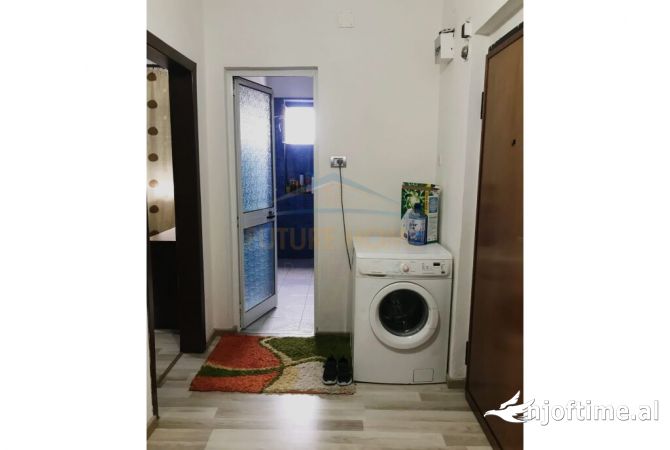Shtepi ne shitje Apartament ne Tirane, 2+1, Mobilimi E mobiluar, Pagesa 140,000  Euro.