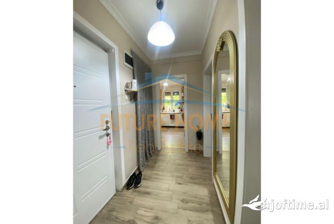 Shtepi ne shitje Apartament ne Tirane, 1+1, Mobilimi E mobiluar, Pagesa 130,000  Euro.