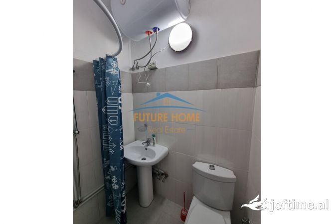 Ambient biznesi me qera 1+1 ne Tirane - 123,540 Euro