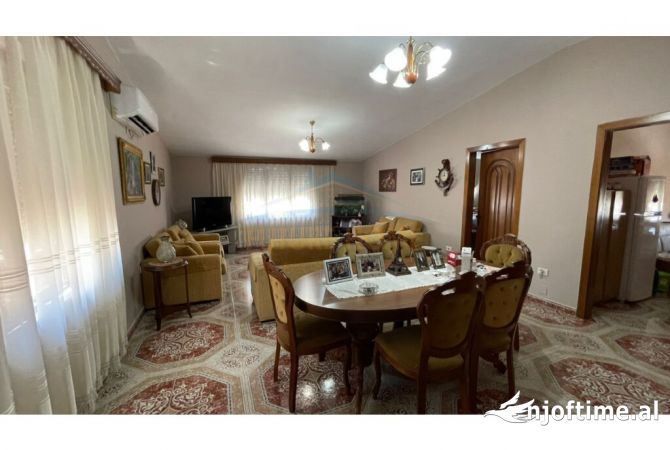 Shtepi me qera 1+1 ne Tirane - 450 Euro