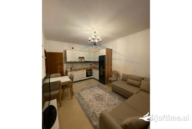 Shtepi me qera 1+1 ne Tirane - 400 Euro