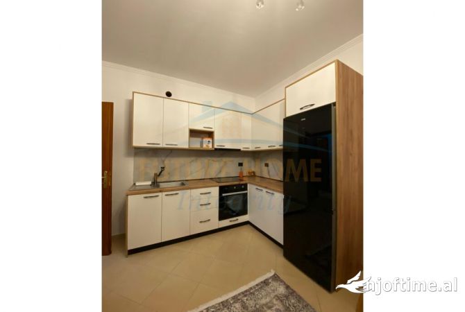 Shtepi me qera 1+1 ne Tirane - 400 Euro