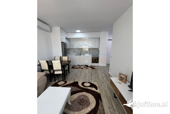 Shtepi me qera 1+1 ne Tirane - 450 Euro