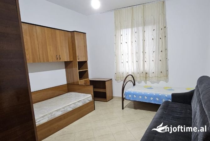 Shtepi me qera 2+1 ne Tirane - 500 Euro