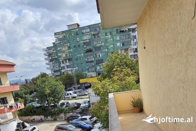 Shtepi me qera Apartament ne Tirane, 2+1, Mobilimi E mobiluar, Pagesa 500  Euro.