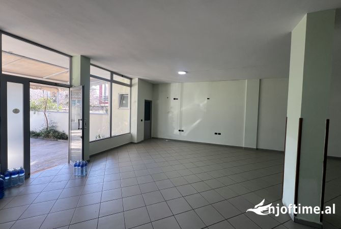Ambient biznesi me qera 1+1 ne Tirane - 500 Euro