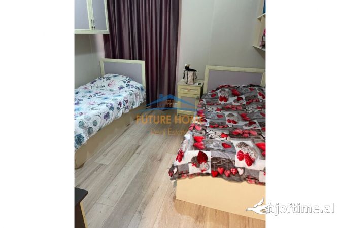 Shtepi me qera Apartament ne Tirane, 3+1, Mobilimi E mobiluar, Pagesa 800  Euro.