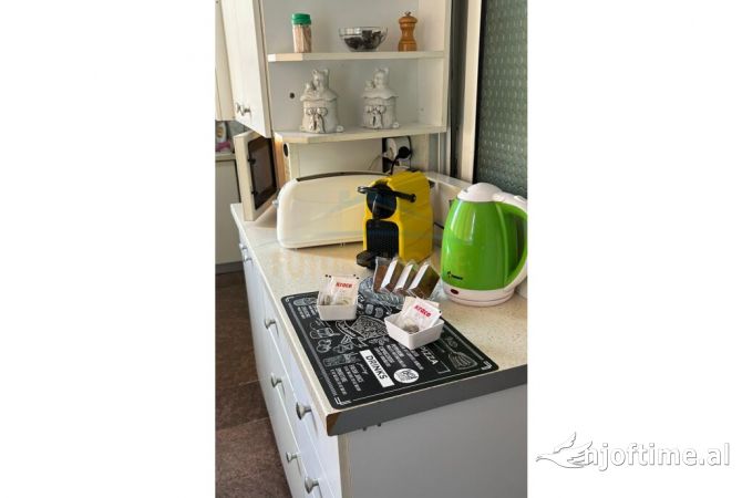 Shtepi me qera Apartament ne Tirane, 2+1, Mobilimi E mobiluar, Pagesa 550  Euro.