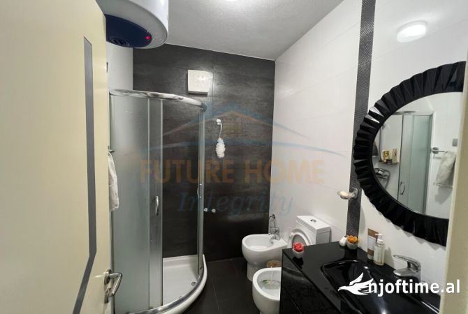 Shtepi ne shitje Apartament ne Tirane, 3+1, Mobilimi E mobiluar, Pagesa 230,000  Euro.