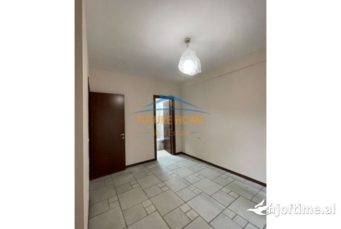 Ambient biznesi me qera 1+1 ne Tirane - 1,000 Euro