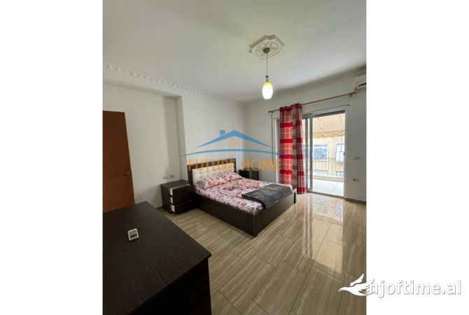 Shtepi me qera 2+1 ne Tirane - 800 Euro