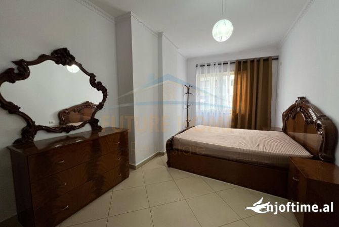 Shtepi me qera Apartament ne Tirane, 2+1, Mobilimi E mobiluar, Pagesa 450  Euro.