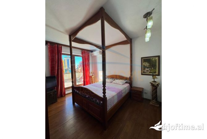 Shtepi me qera Apartament ne Tirane, 2+1, Mobilimi E mobiluar, Pagesa 700  Euro.