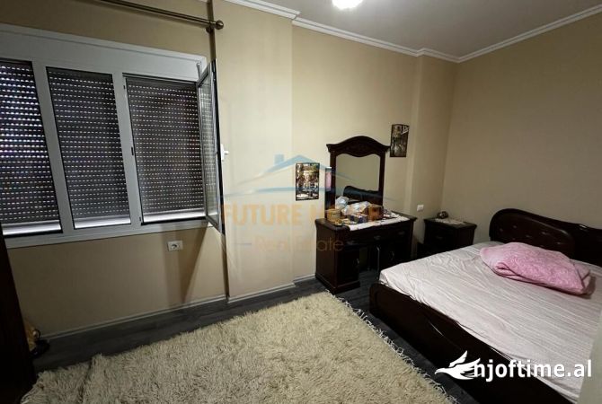 Shtepi me qera 2+1 ne Tirane - 400 Euro