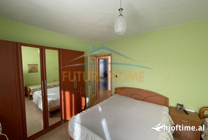 Shtepi ne shitje Apartament ne Tirane, 2+1, Mobilimi E mobiluar, Pagesa 235,000  Euro.