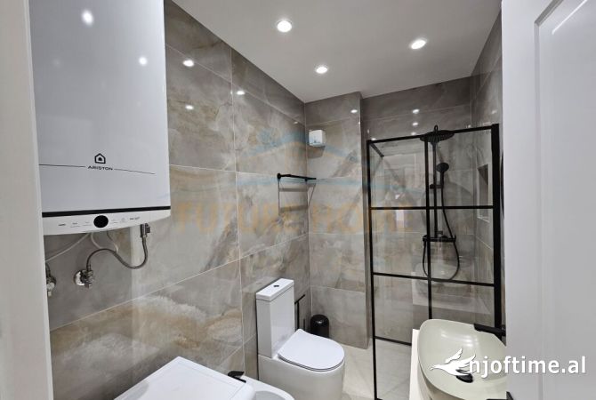 Shtepi me qera 2+1 ne Tirane - 1,000 Euro