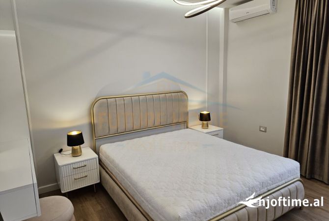 Shtepi me qera Apartament ne Tirane, 2+1, Mobilimi E mobiluar, Pagesa 1,000  Euro.