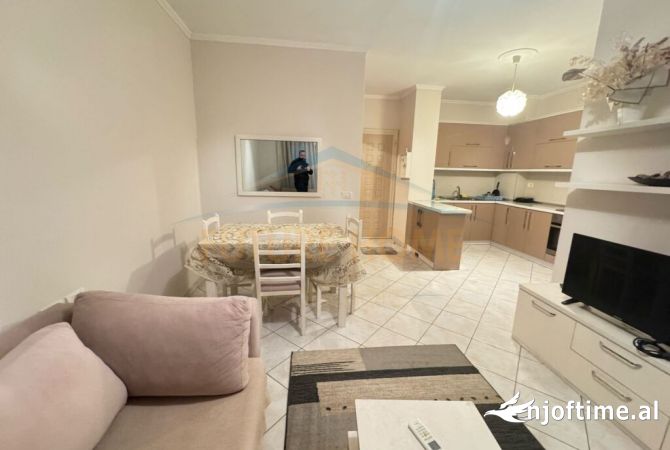 Shtepi me qera 1+1 ne Tirane - 400 Euro