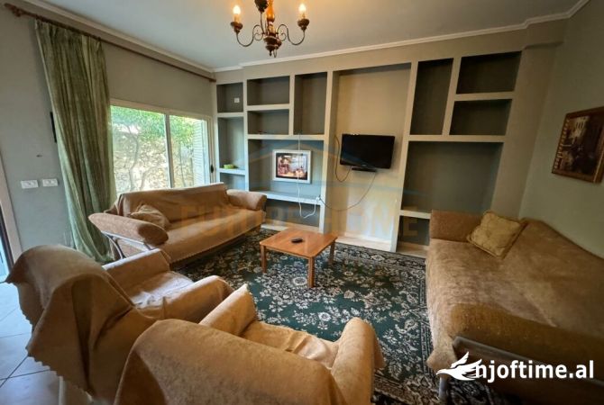 Shtepi me qera 3+1 ne Tirane - 420 Euro