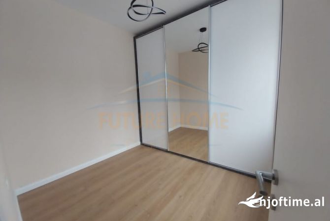 Shtepi ne shitje Apartament ne Tirane, 2+1, Mobilimi E mobiluar, Pagesa 143,000  Euro.