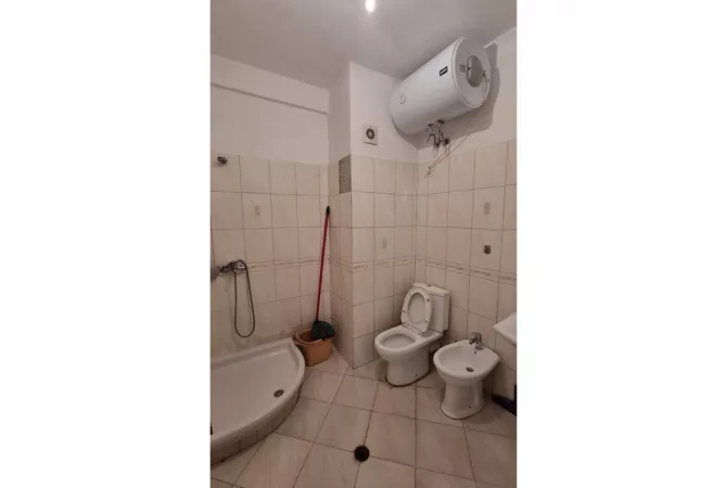 Shtepi me qera 2+1 ne Tirane - 600 Euro