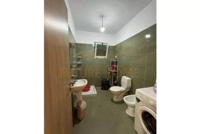 Shtepi me qera 2+1 ne Tirane - 420 Euro